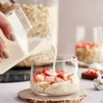 Strawberry Cheesecake Overnight Oats 3 Strawberry Cheesecake Overnight Oats